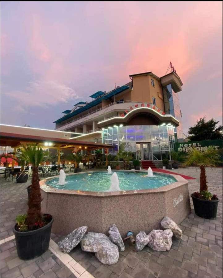 Hotel Diplomat Struga Luaran gambar