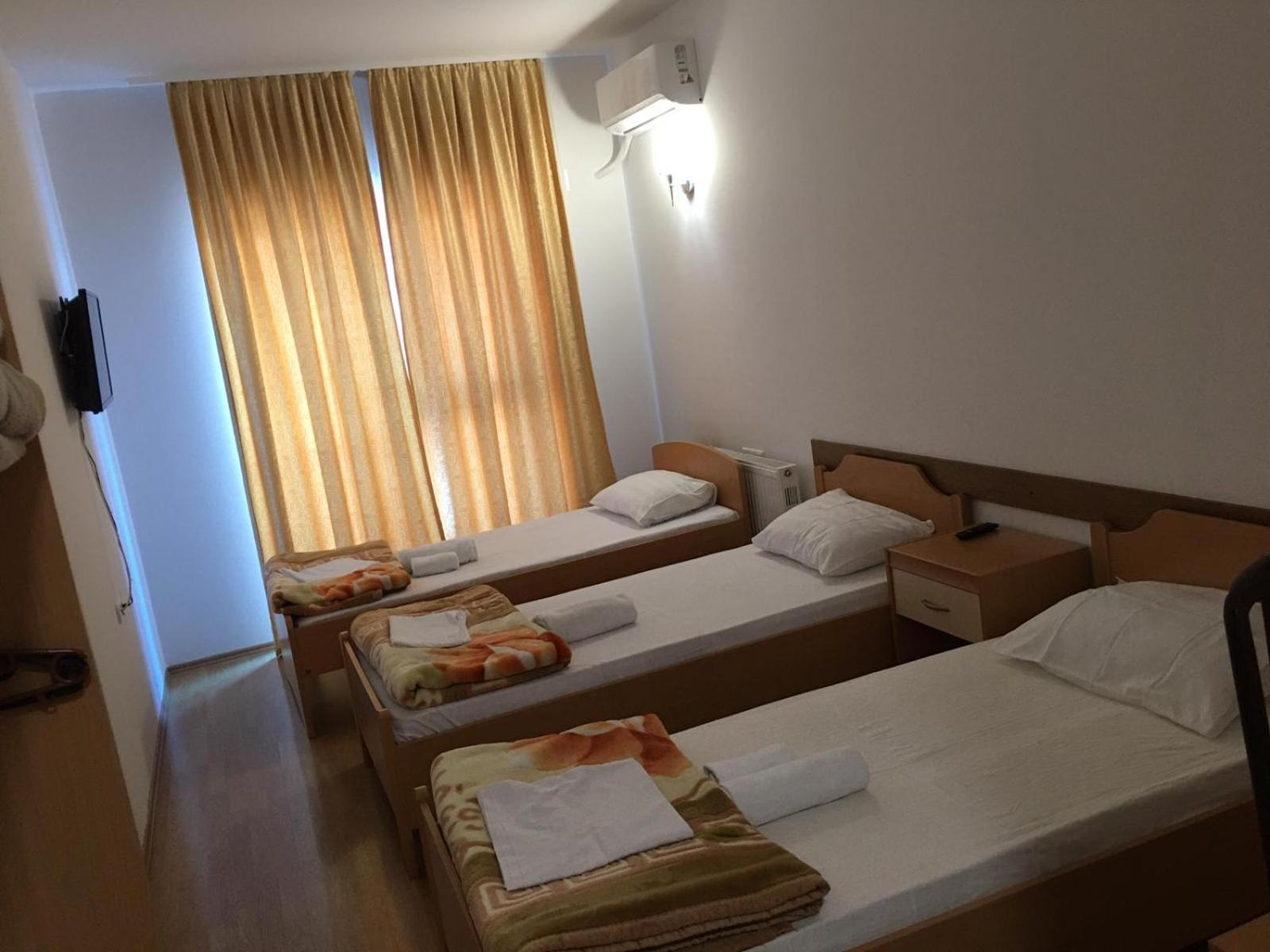 Hotel Diplomat Struga Luaran gambar